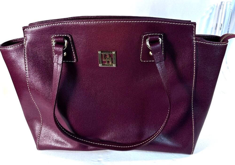 Dooney & Bourke Saffino leather tote dust bag metal logo stitching